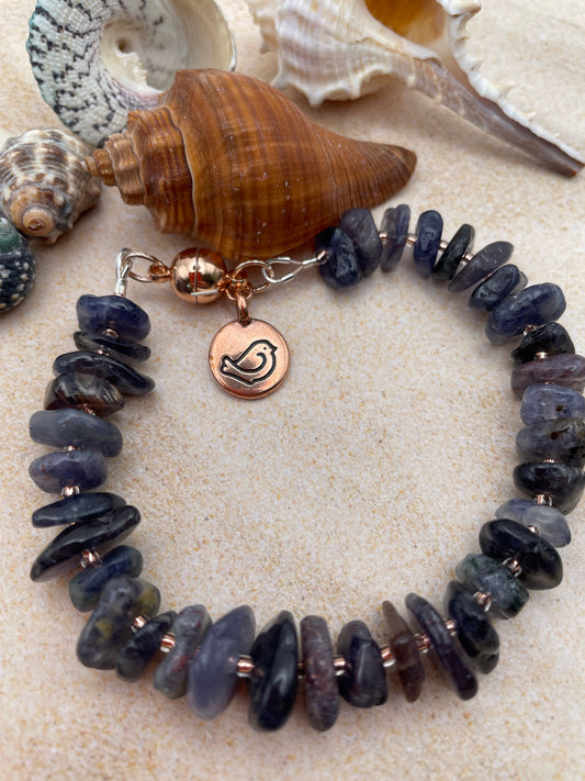 Iolite Pebble Bracelet